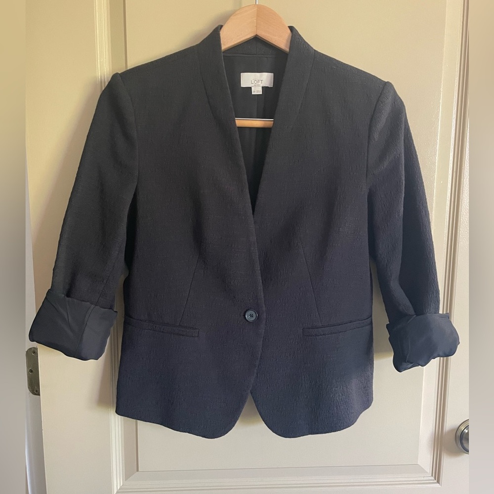 NWOT Ann Taylor LOFT Collarless Black Blazer Size 6P